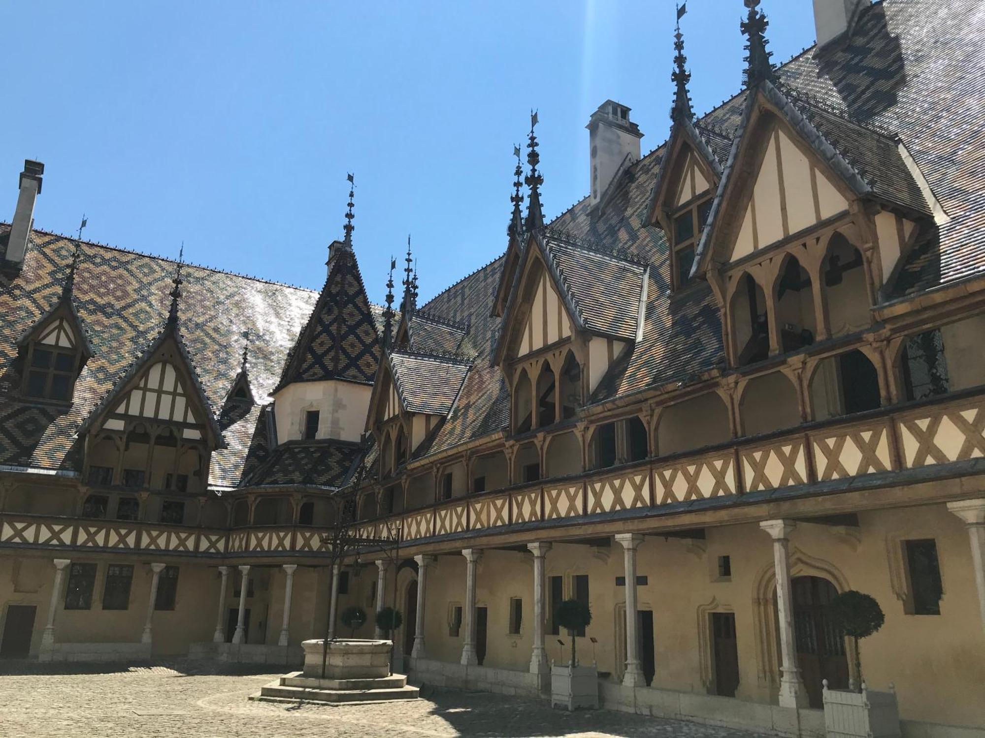 Le 14 Faubourg Bed & Breakfast Beaune  Dış mekan fotoğraf